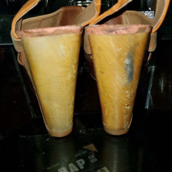 Vintage Aldo wedges  - Picture 4 of 7